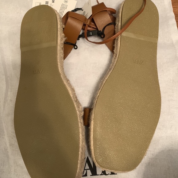 Zara Flat Leather Sandal - Picture 6 of 9